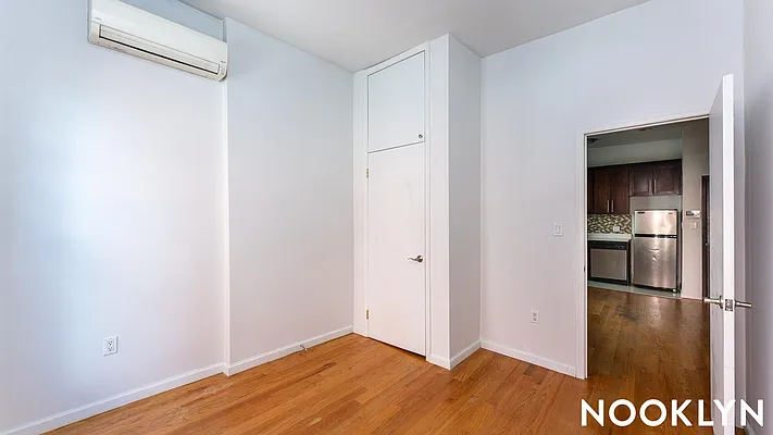 Rented by Nooklyn NYC LLC | media 17