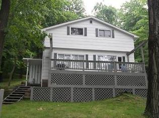 7007 Bayview Dr, Sodus Point, NY 14555