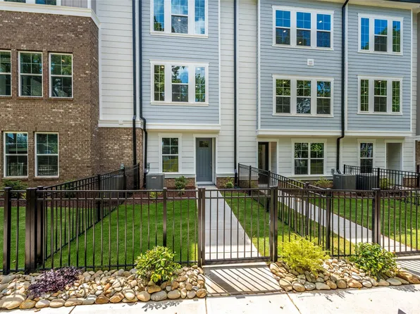 1208 Craig View Way, Charlotte, NC 28211