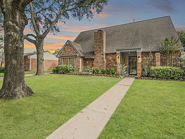 1011 Kempsford Dr, Katy, TX 77450
