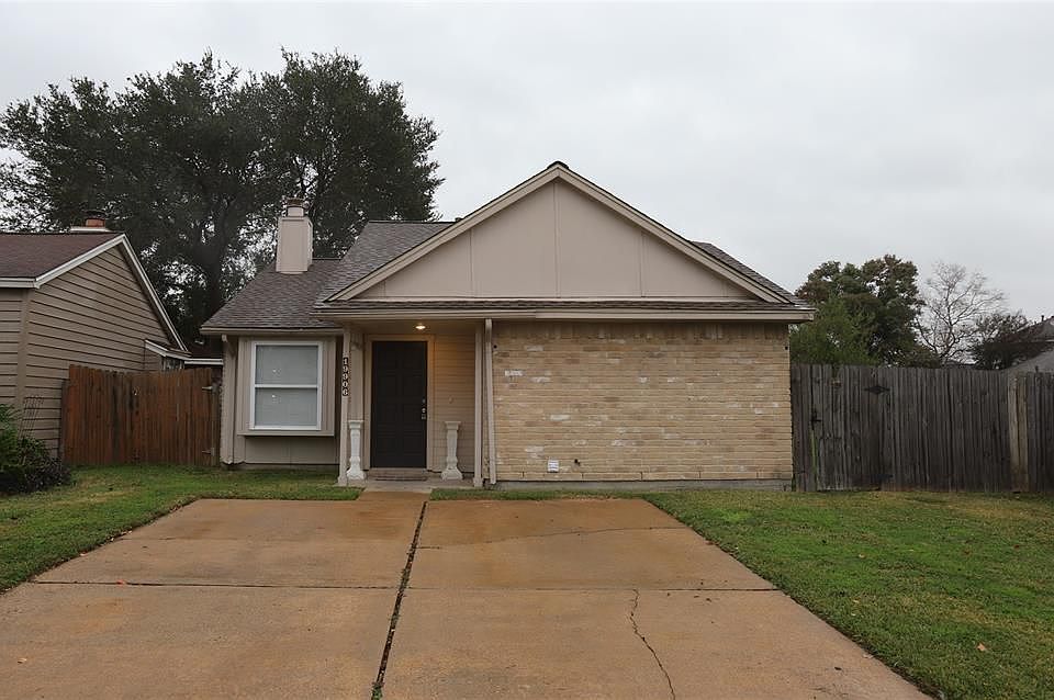 1st image of 19906 Stoney Haven Dr
