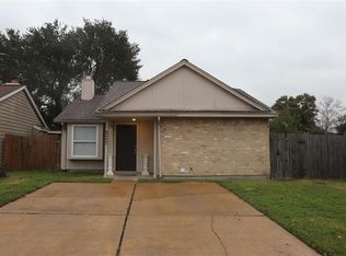 19906 Stoney Haven Dr, Cypress, TX 77433