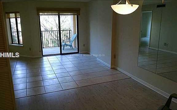 2nd image of 10 Lemoyne Ave Unit 303