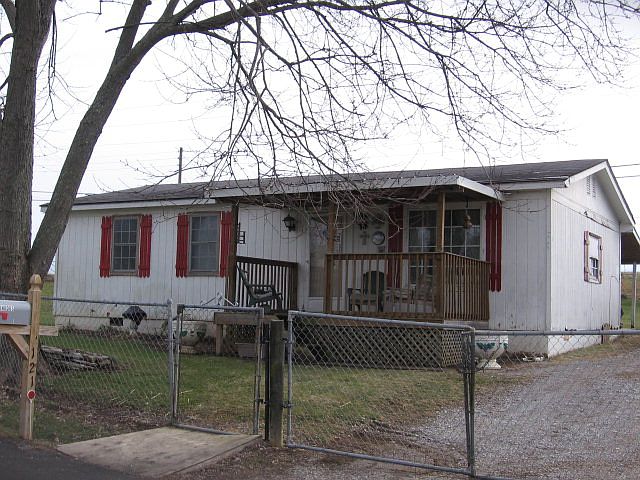 1st image of 121 Frances Dr