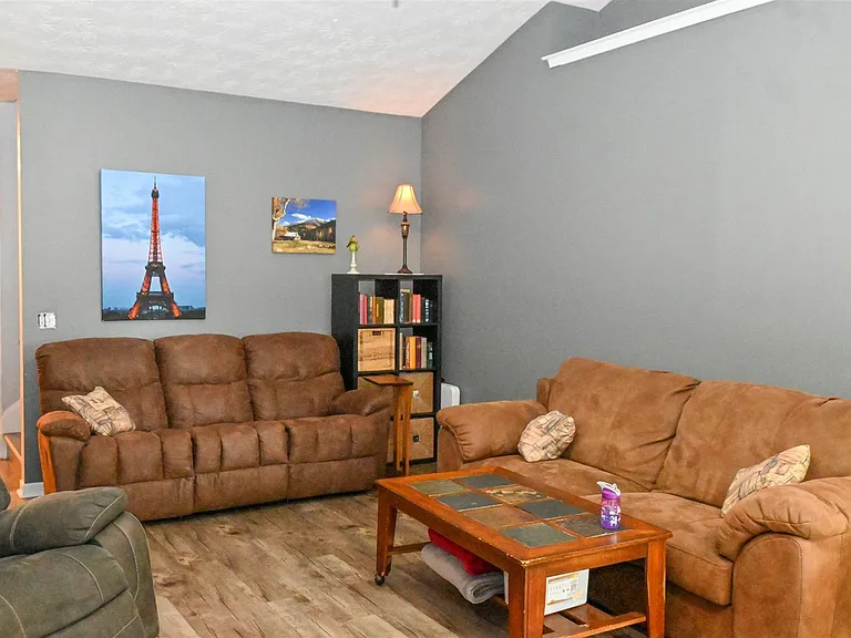 7000 Lonesome Pine Dr — Photo 5