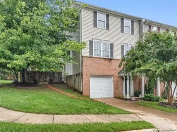 17 Quarterpole Ct, Warrenton, VA 20186