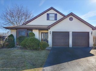 1 Eastwick Ct, Marlboro, NJ 07746