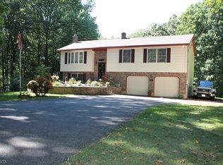 127 Free Union Rd, Belvidere, NJ 07823