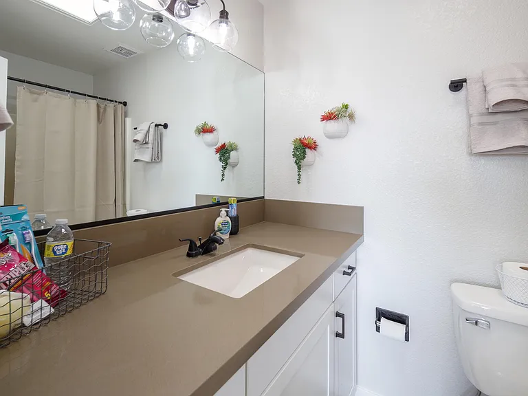 2199 Cosnina Dr — Photo 10