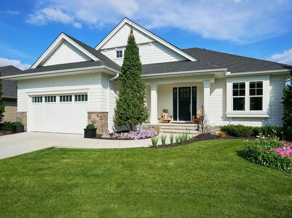 208 Byrondale Ave, Wayzata, MN 55391