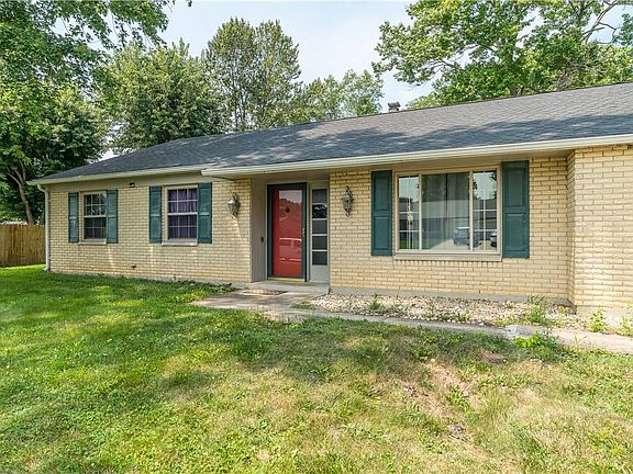 3rd image of 6417 Brushwood Ct
