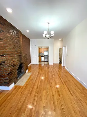 Rented by Harris Philip NYC | media 7