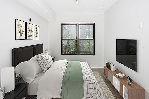 2nd image of 264 Saratoga Ave #1DU