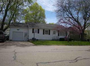 1318 11th Ave, Sterling, IL 61081