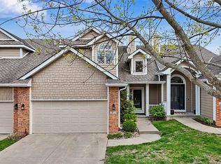 1415 Legend Dr, Clive, IA 50325