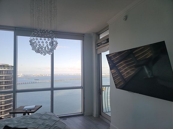 5th image of 1750 N Bayshore Dr #Ts-5601