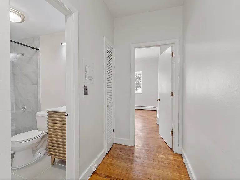 2-44 Dana St — Photo 9