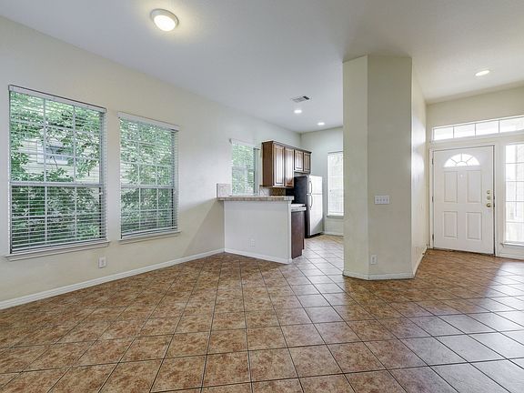 5th image of 5102 Caswell Ave #A