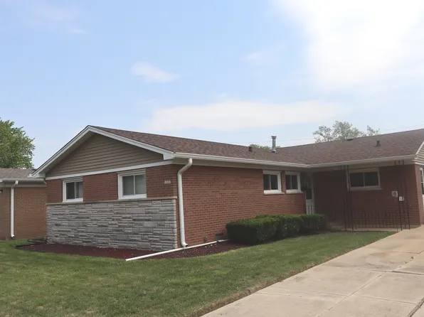 15153 Harding Ave, Midlothian, IL 60445