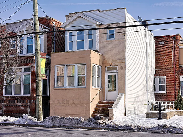 3636 Winchester Ave — Photo 3