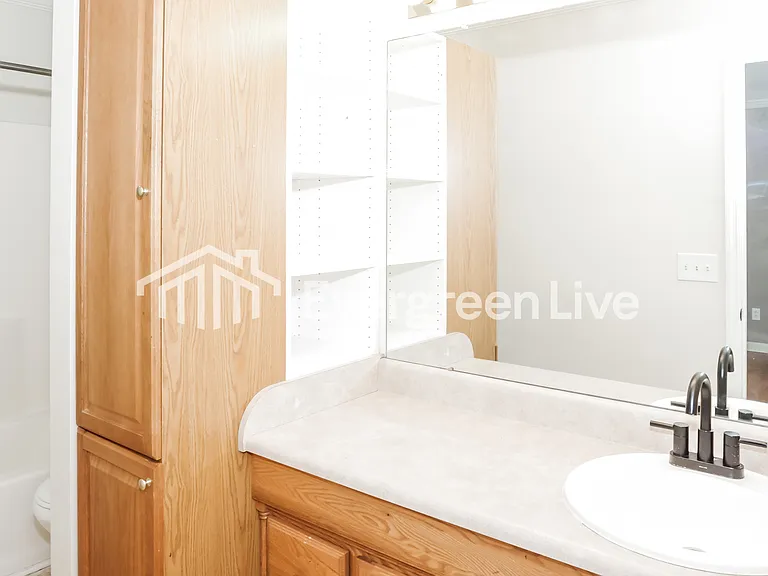 135 Hollington Dr NE — Photo 13