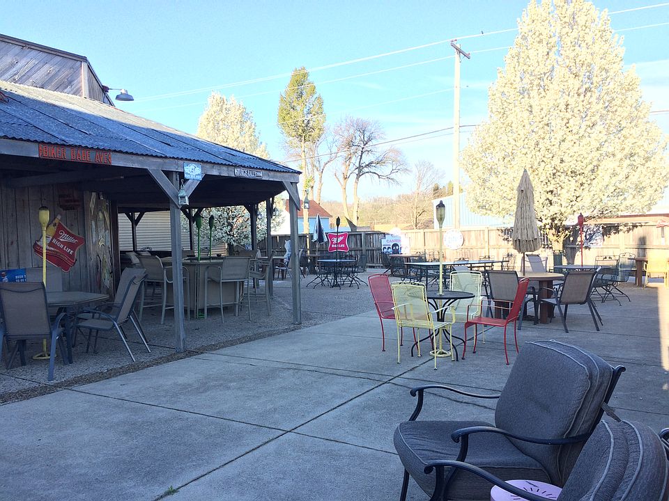 2nd image of 728 Sumner Ave
