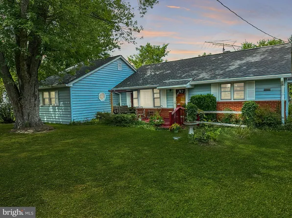 13212 Fitzwater Dr, Nokesville, VA 20181