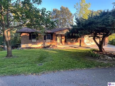 296 Oak Ridge Dr, Radcliff, KY, 40160