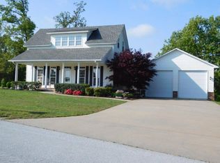 1735 Oakridge Dr, Harrison, AR 72601