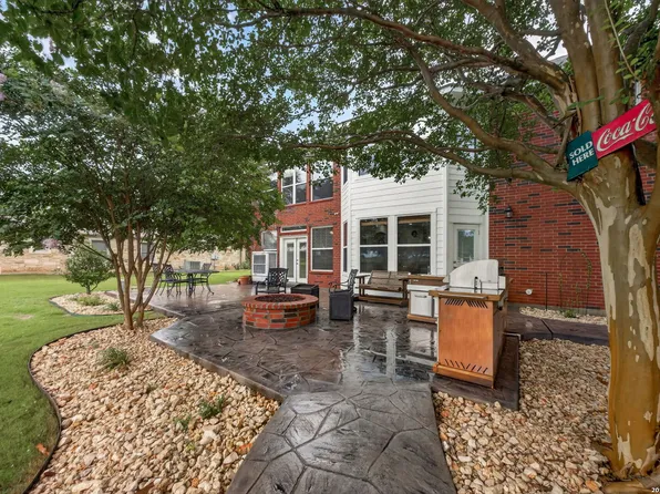 265 Private Road 4661, Castroville, TX 78009