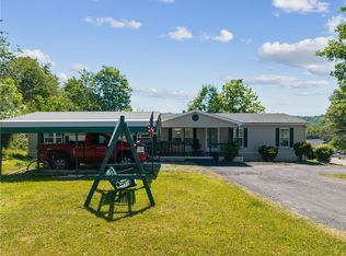 597 Valley View Dr, Donegal, PA 15628
