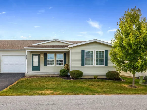 115 Lily Pearl Dr, Hollidaysburg, PA 16648