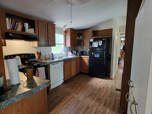 4th image of 185 Bearcreek Rd