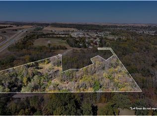 302 Silver Creek Rd, Dewitt, IA