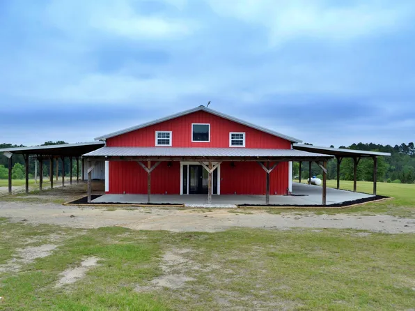 1039 Womack Rd N, Garfield, GA 30425