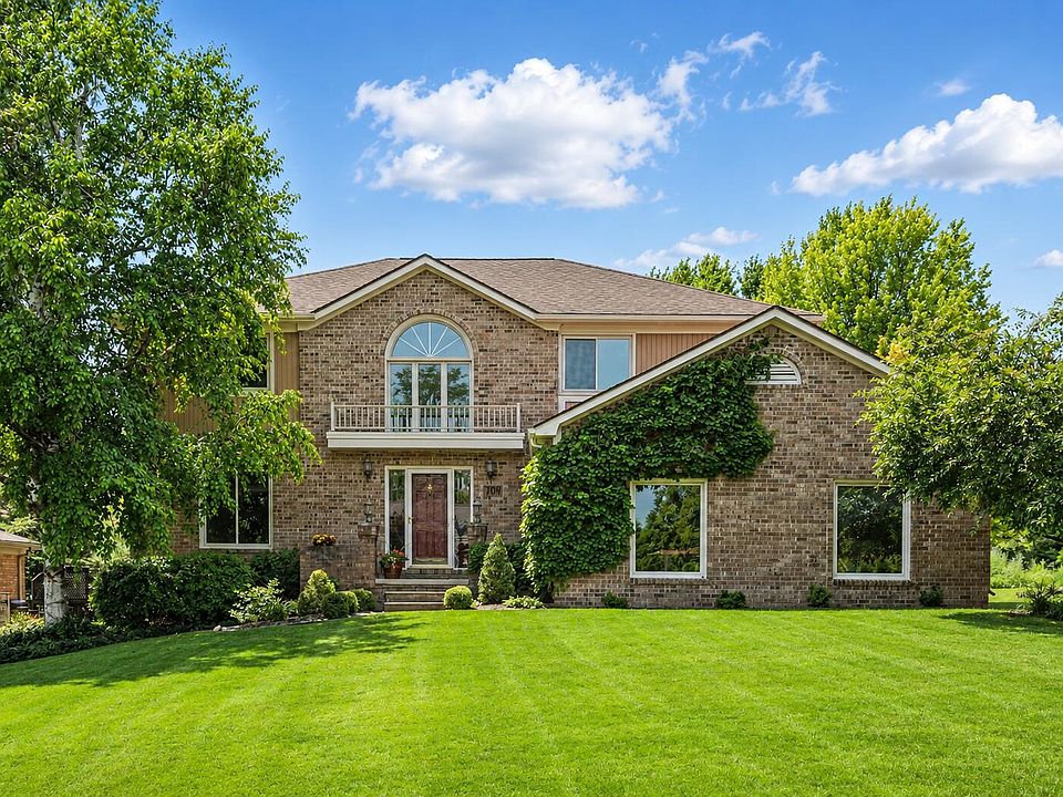 1st image of 709 Snowmass Dr