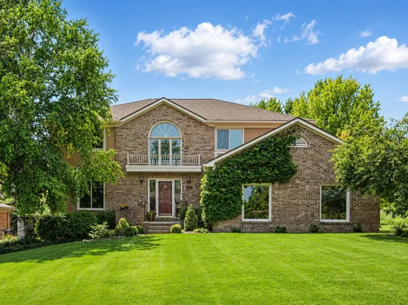 709 Snowmass Dr, Rochester Hills, MI 48309
