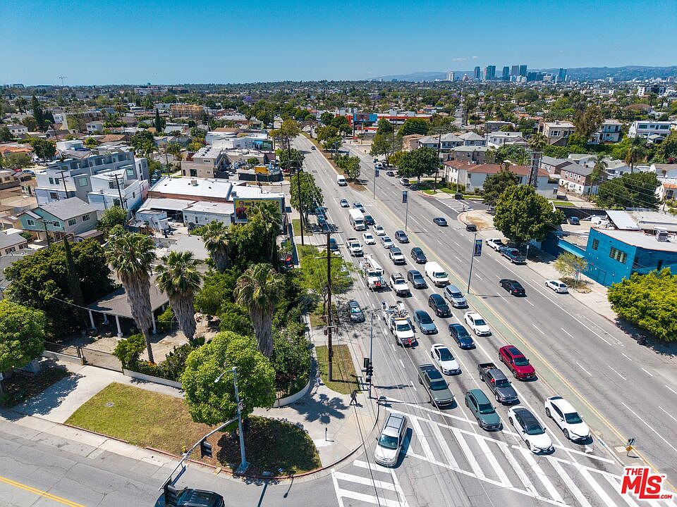 2nd image of 5506 Venice Blvd