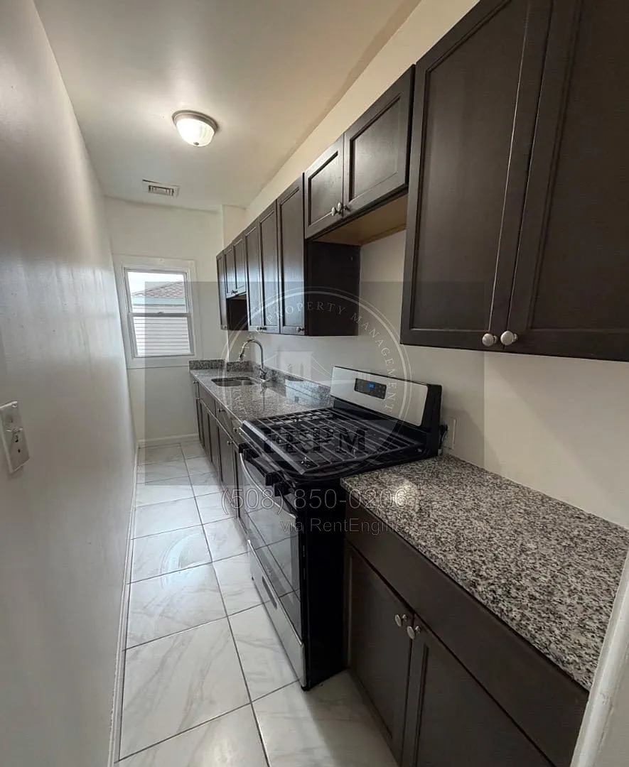 2 bed, 1.0 bath, $1,700 — Photo 1