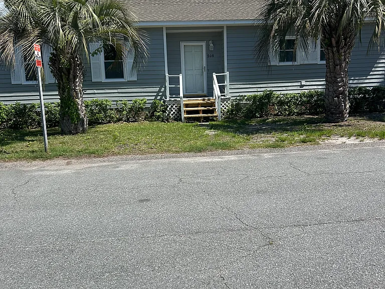 508 Carolina Beach Ave N — Photo 8