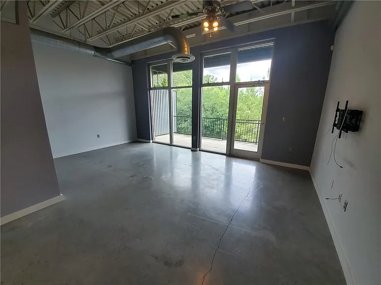 5200 Peachtree Rd #3303 — Photo 15