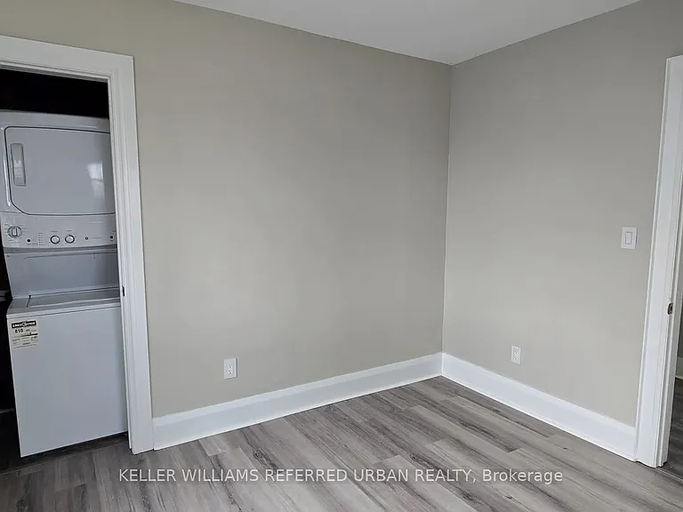 399 King St W — Photo 4