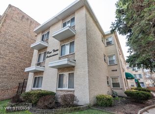 1645 W Farwell Ave APT 1B, Chicago, IL 60626