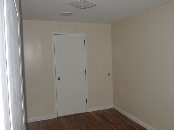 3rd image of 908 Bedford Ave APT 4A