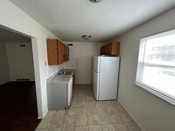 3rd image of 6720 Highland House Ct APT C