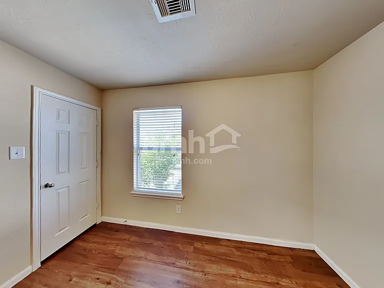 5923 Stockholm Ct — Photo 16