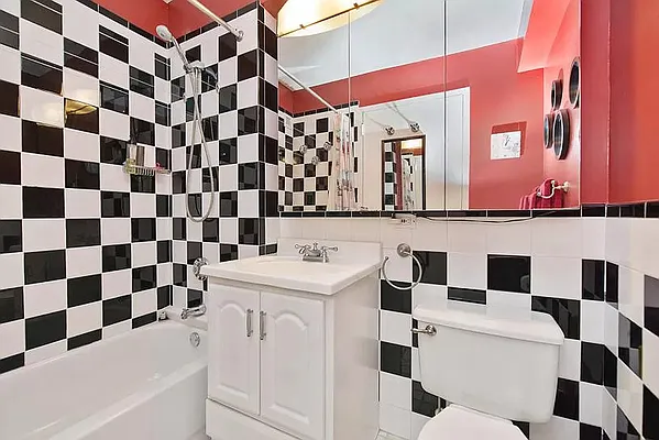 Rented by Time Equities, Inc. | media 21