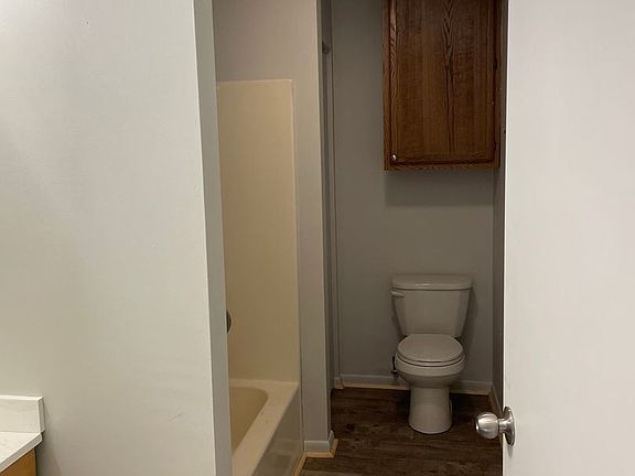 3rd image of 119 W Market St #20