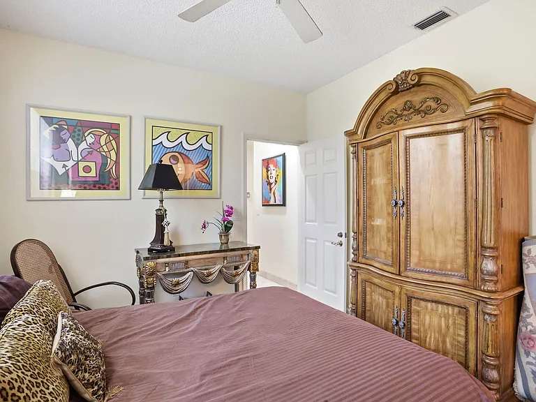 7821 Dorchester Rd — Photo 30