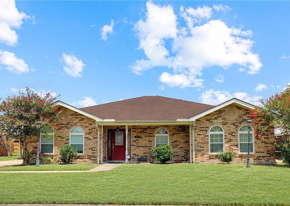 1st image of 2537 W Friendship Dr
